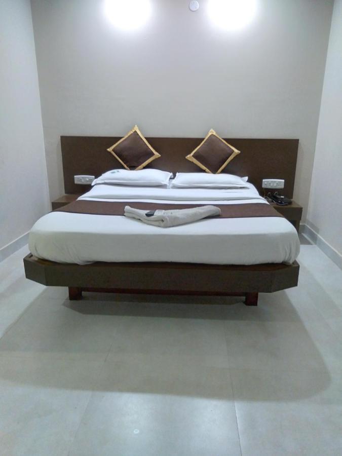 Hotel Aiba Regency โคอิมบาทอร์ ภายนอก รูปภาพ