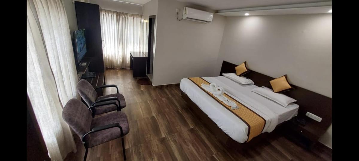Hotel Aiba Regency โคอิมบาทอร์ ภายนอก รูปภาพ