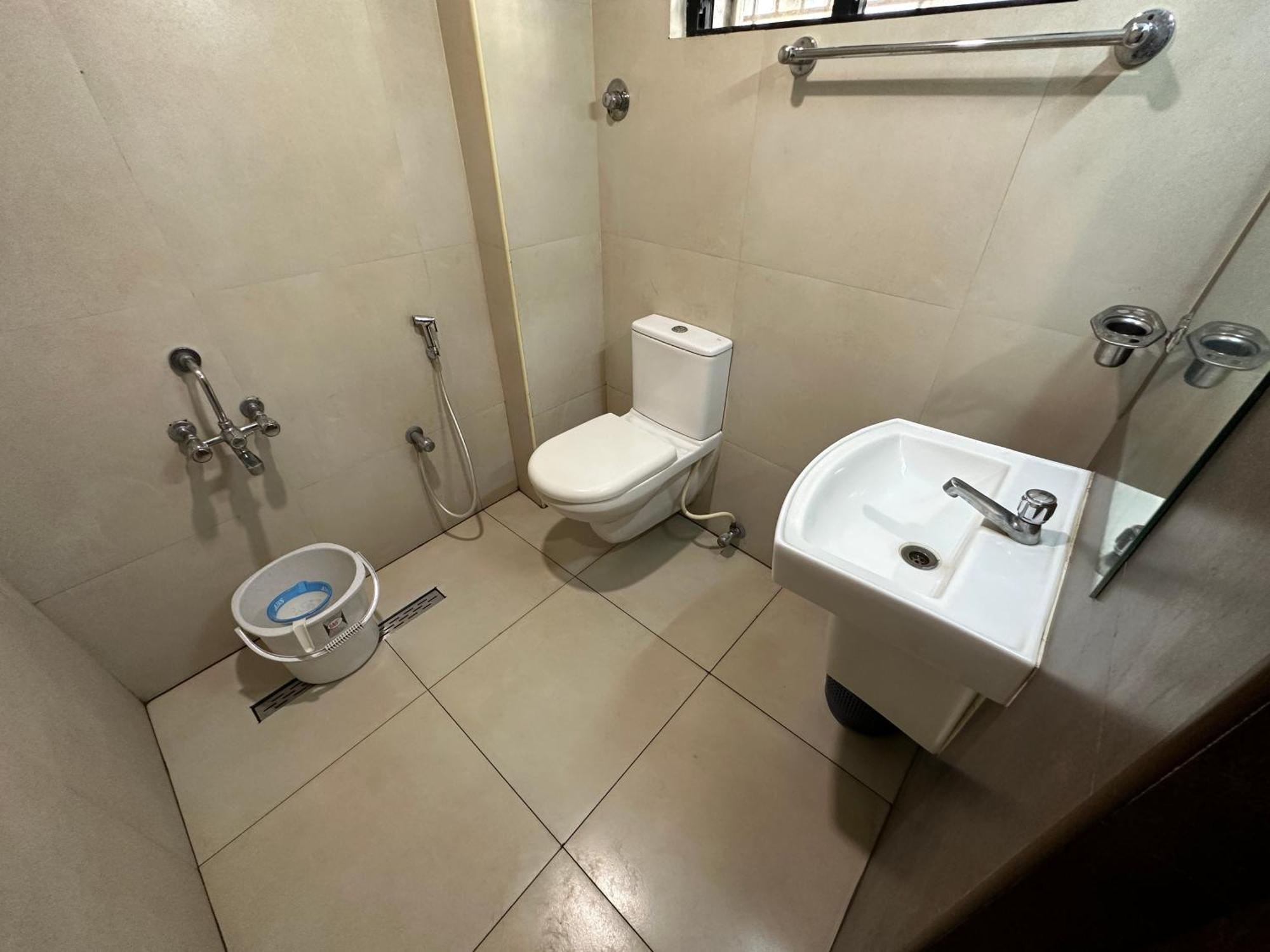 Hotel Aiba Regency โคอิมบาทอร์ ภายนอก รูปภาพ