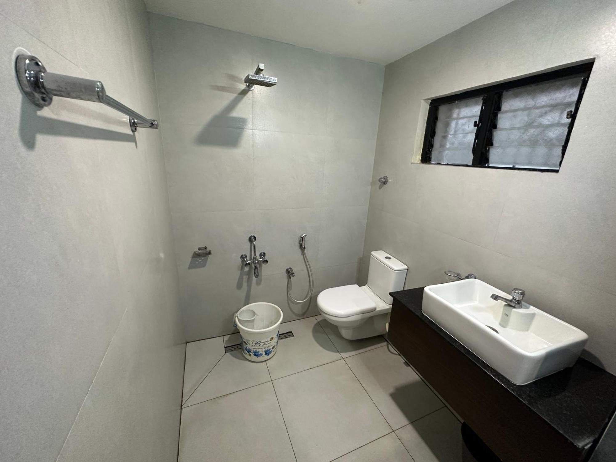 Hotel Aiba Regency โคอิมบาทอร์ ภายนอก รูปภาพ